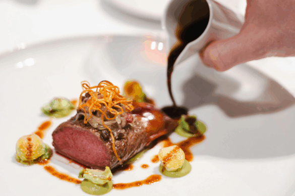 Wine and sauce pairings: how the choice of sauce changes the match (cream, mustard, curry...)